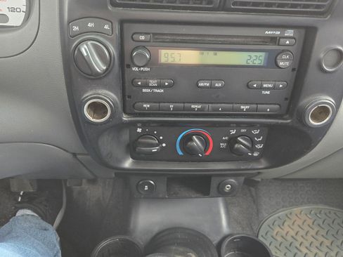 Used 2010 Ford Ranger Sport image 13