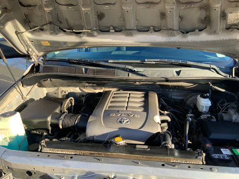 Used 2010 Toyota Tundra SR5 image 13