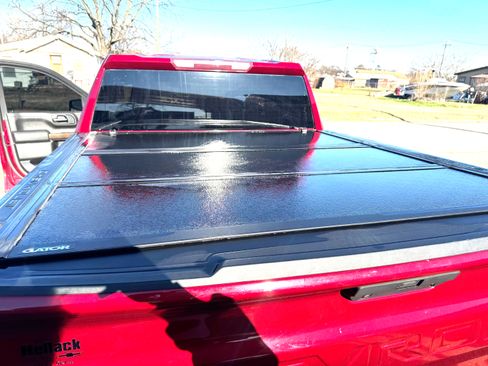 Used 2019 Chevrolet Silverado 1500 LT w/ Texas Edition image 2