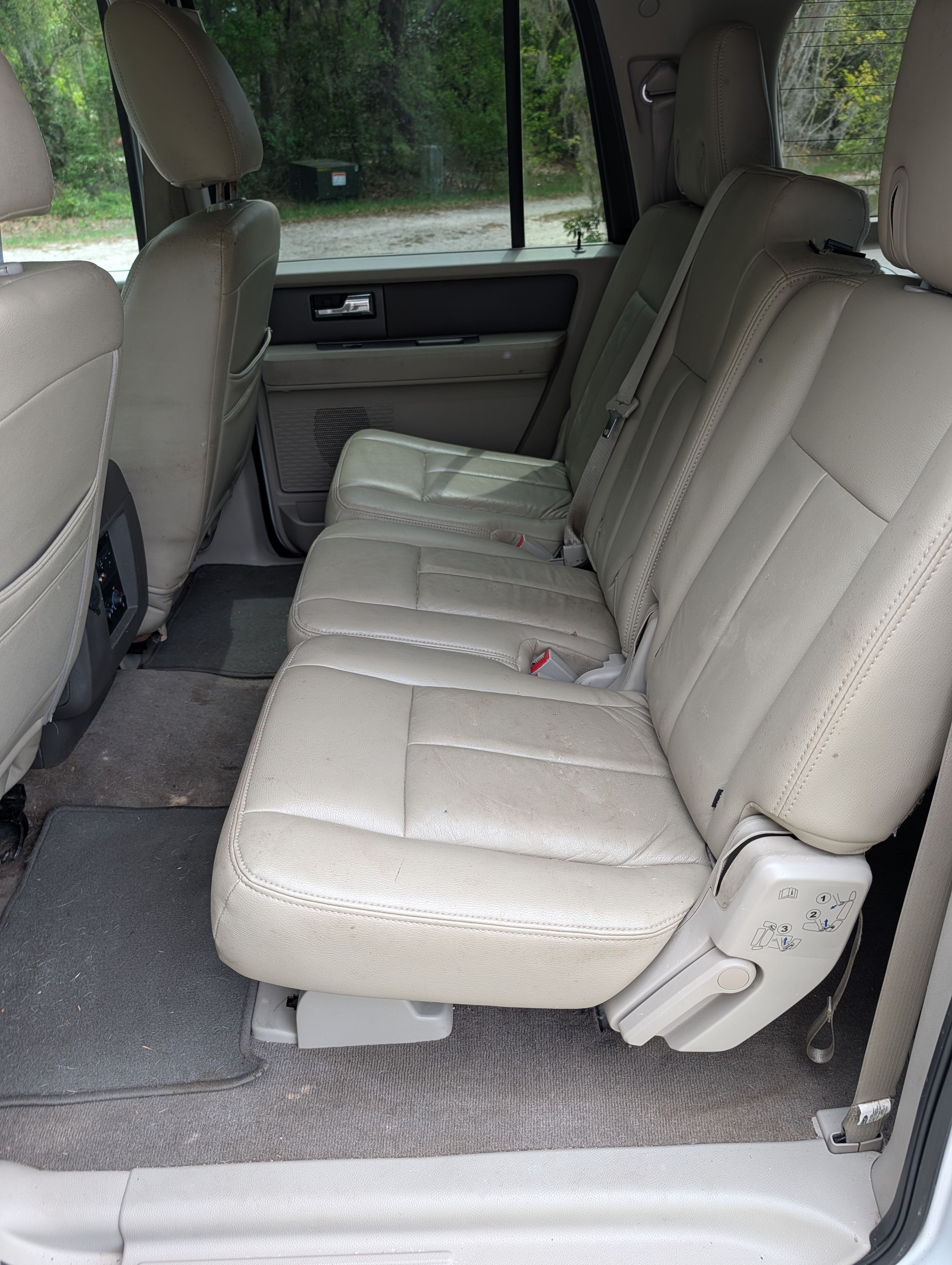 Used 2014 Ford Expedition EL XLT RWD image 9