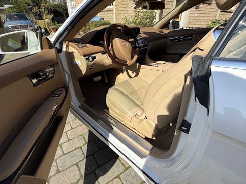 Used 2014 Mercedes-Benz CL 550 4MATIC image 13