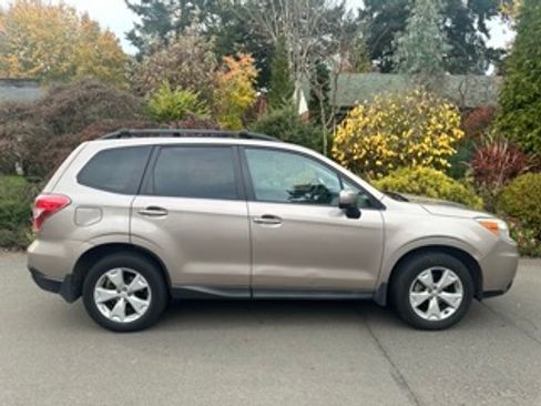 Used 2015 Subaru Forester 2.5i Premium image 8