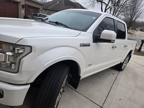 Used 2016 Ford F150 Limited image 2