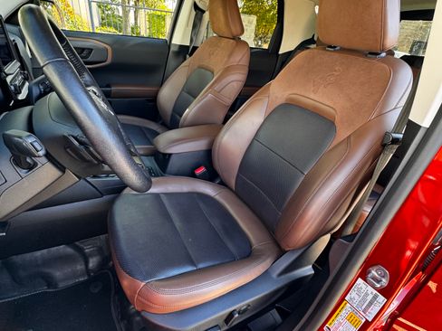 Used 2023 Ford Bronco Sport Badlands w/ Premium Package image 11