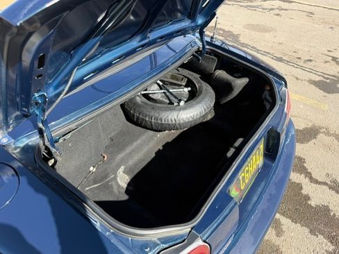 Used 1994 MAZDA MX-5 Miata M-Edition Convertible 2D image 15