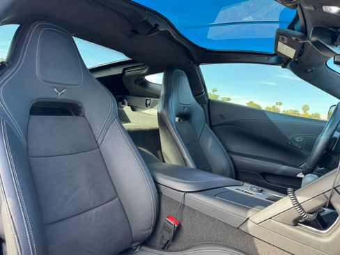 Used 2016 Chevrolet Corvette Z06 w/ 3LZ Preferred Equipment Group image 19