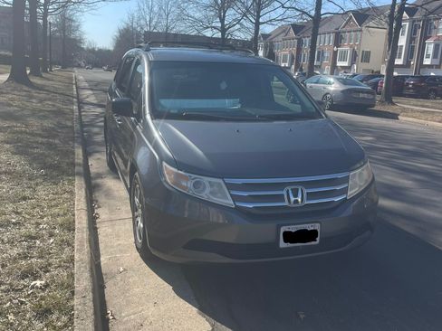 Used 2012 Honda Odyssey EX image 2