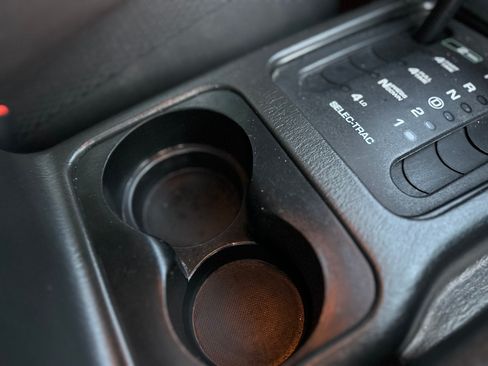 Used 2004 Jeep Grand Cherokee Laredo w/ Convenience Group image 21