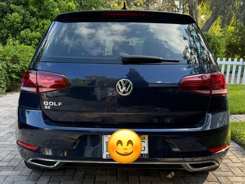 Used 2019 Volkswagen Golf SE w/ Driver Assistance Package FWD image 2