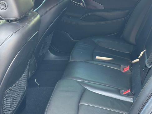 Used 2011 Buick LaCrosse CXL image 11