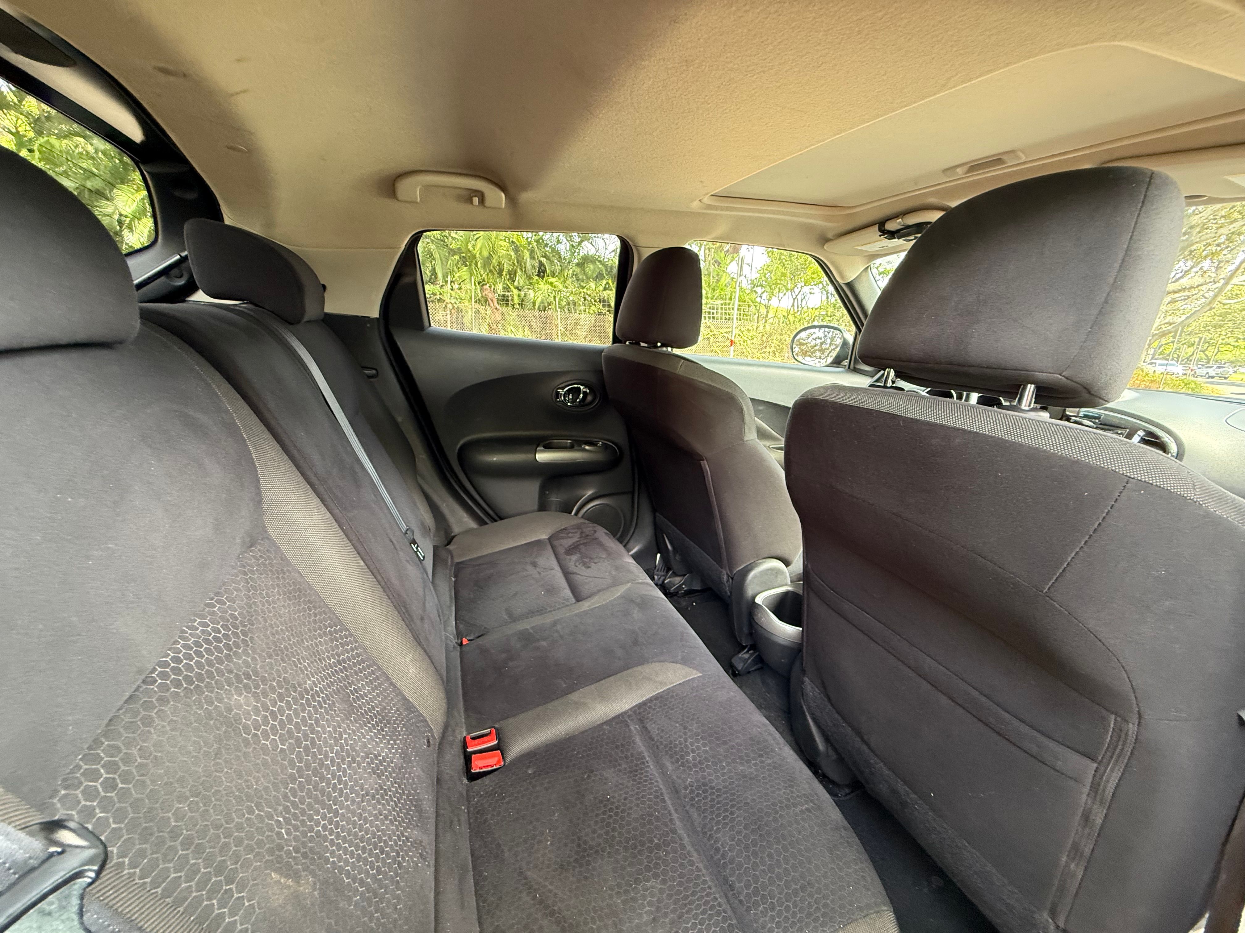 Used 2011 Nissan Juke SV FWD image 16