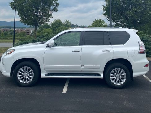 Used 2017 Lexus GX 460 Premium AWD/4WD image 5