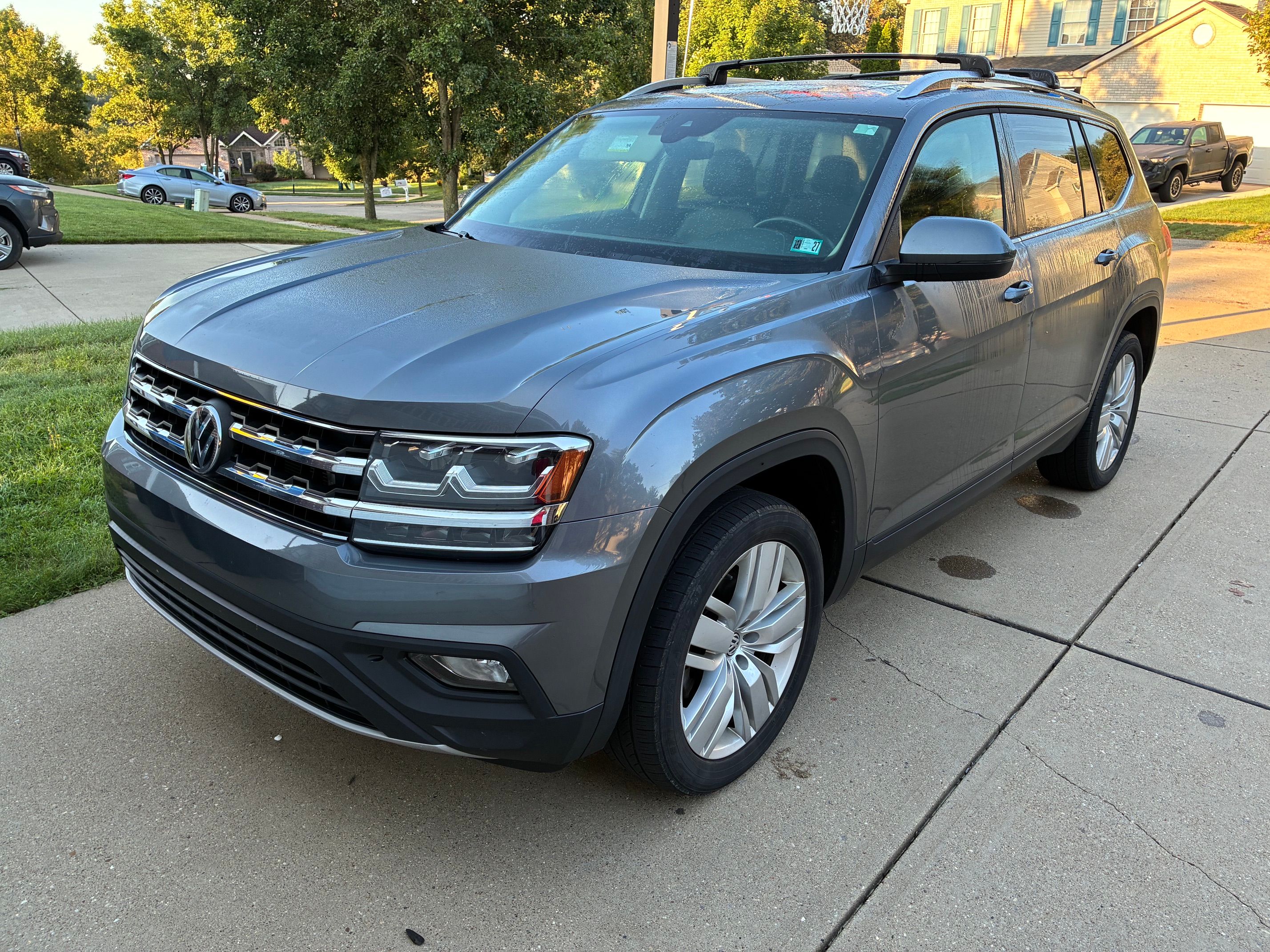 Used 2019 Volkswagen Atlas SE w/ Panoramic Sunroof Package AWD/4WD image 1