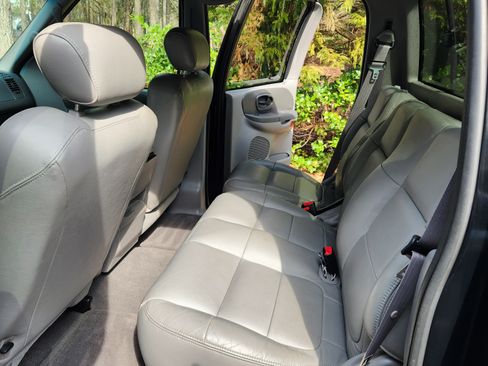 Used 2001 Ford F150 4x4 SuperCrew image 6