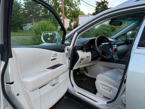 Used 2010 Lexus RX 350 AWD image 9