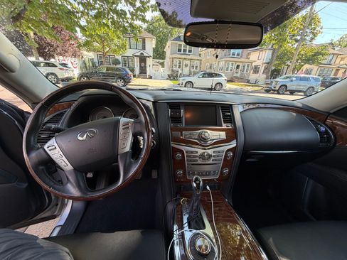 Used 2018 INFINITI QX80 4WD w/ Driver Assistance Package image 16