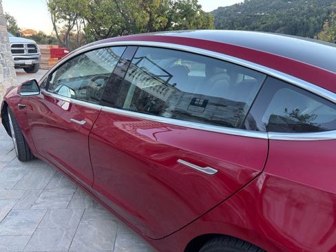 Used 2019 Tesla Model 3 Long Range image 8