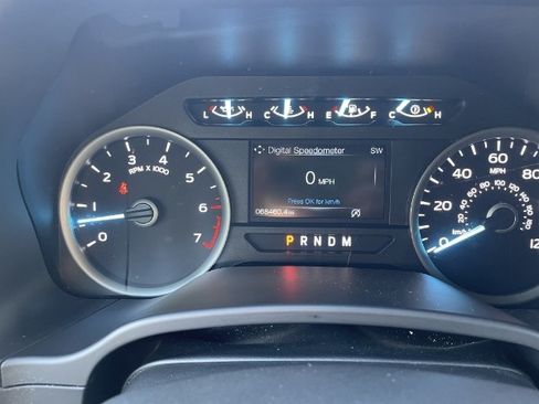 Used 2018 Ford F150 XLT w/ Equipment Group 302A Luxury image 16