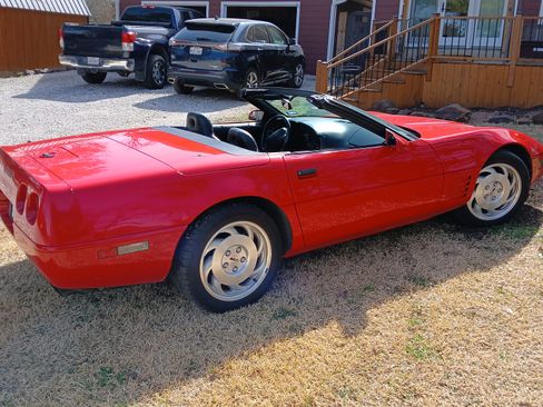 Used 1994 Chevrolet Corvette Convertible 2D image 4