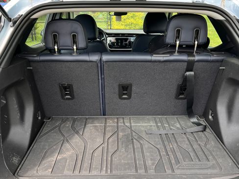 Used 2023 Chevrolet Bolt EUV LT w/ Convenience Package image 16