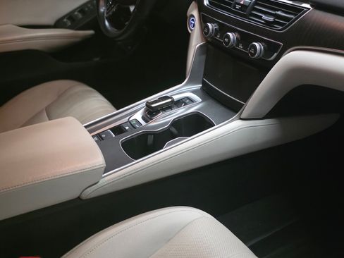 Used 2021 Honda Accord EX-L image 5