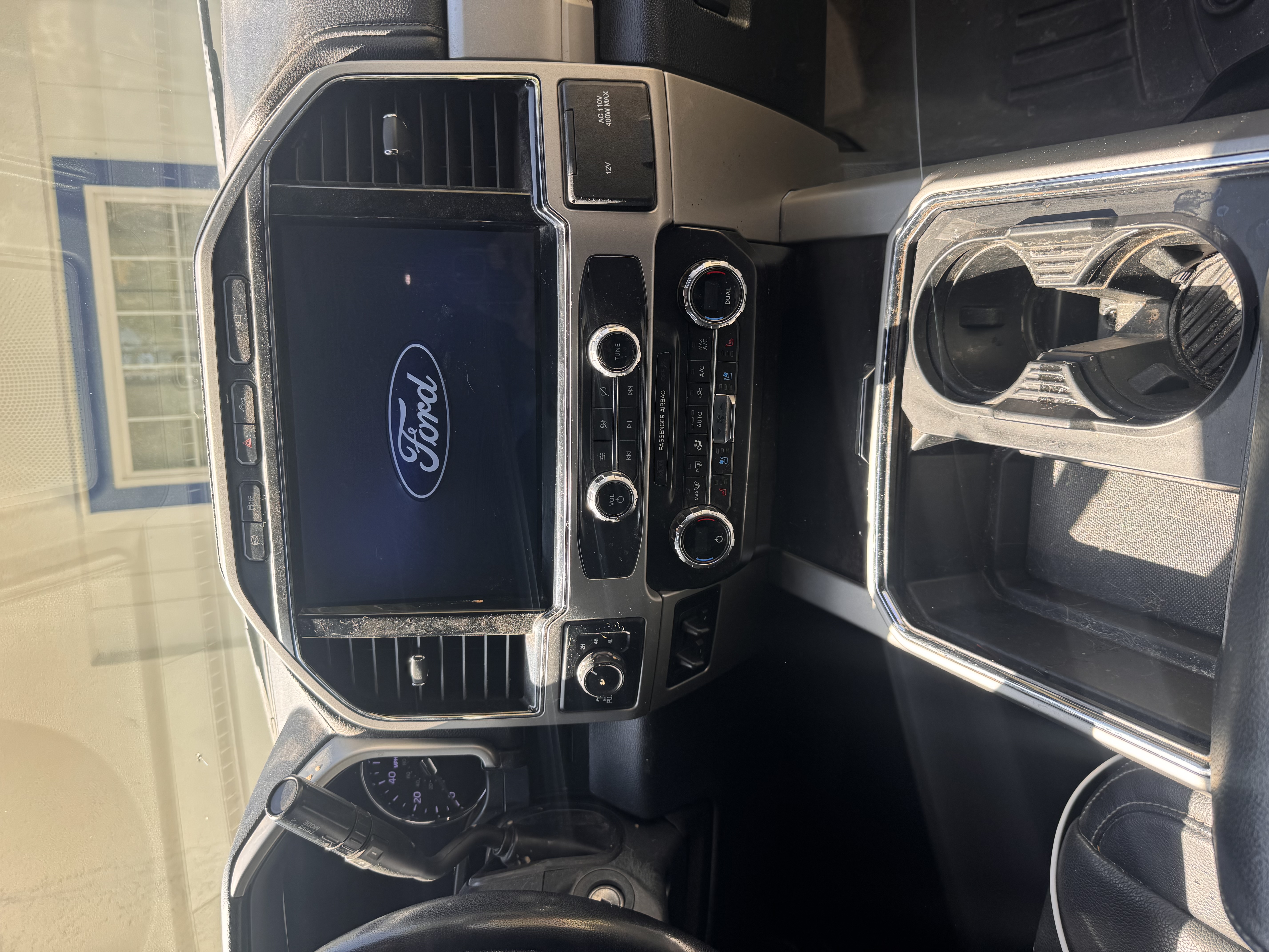 Used 2022 Ford F250 Lariat w/ Lariat Value Package AWD/4WD image 13