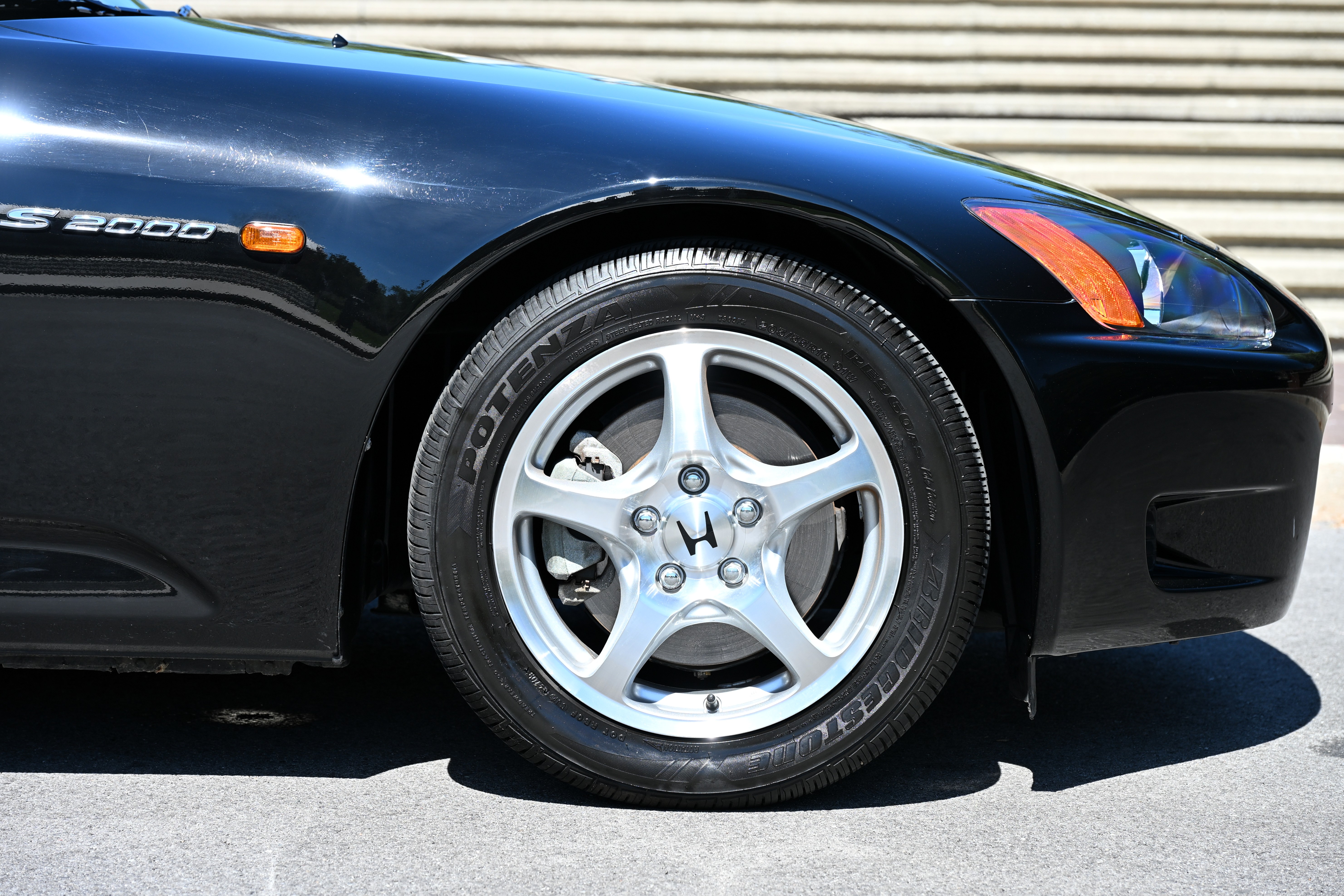 Used 2001 Honda S2000 image 16