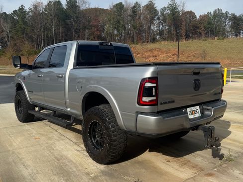 Used 2022 RAM 2500 Laramie w/ Night Edition image 8