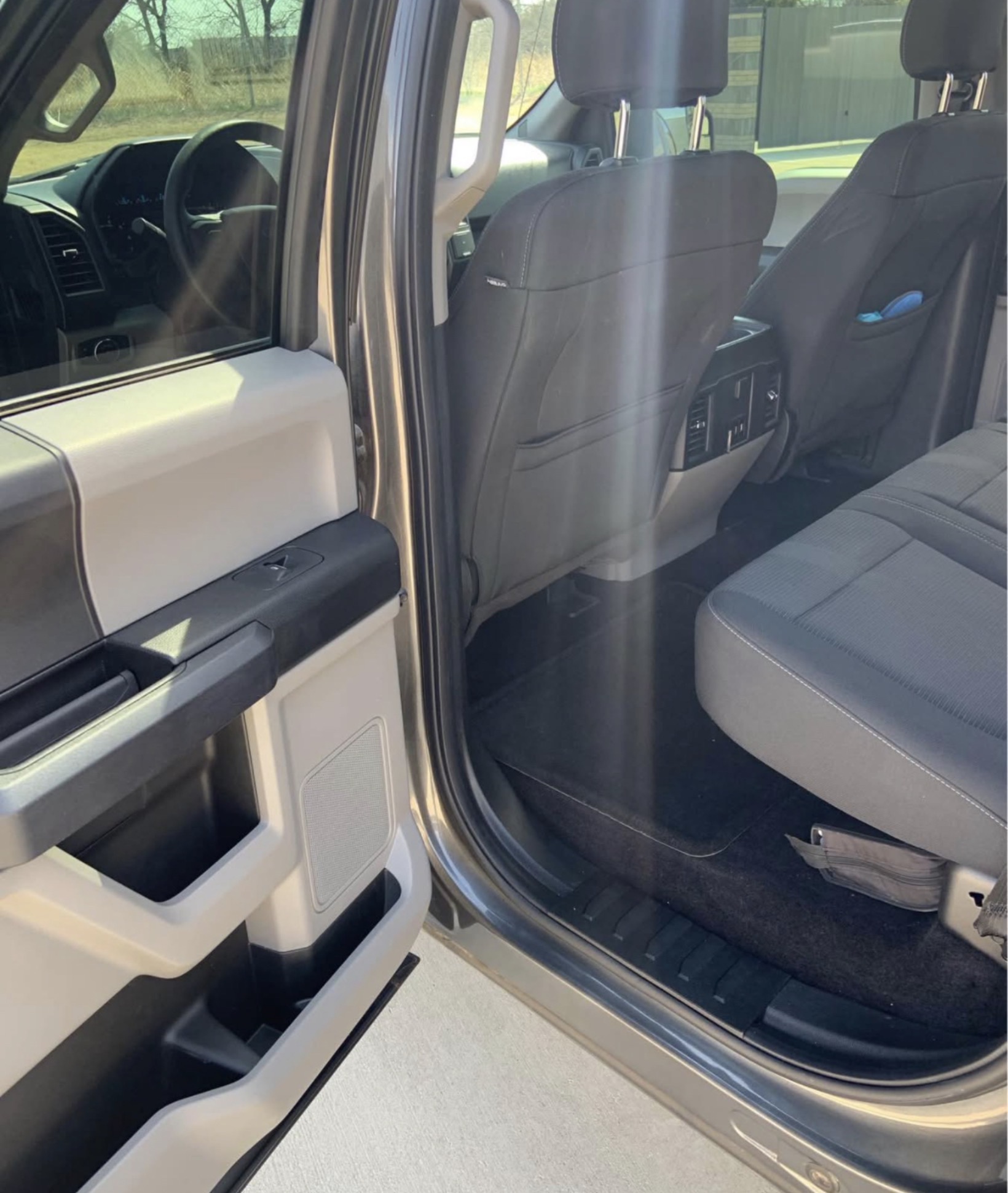 Used 2017 Ford F150 XL w/ Equipment Group 101A Mid RWD image 11