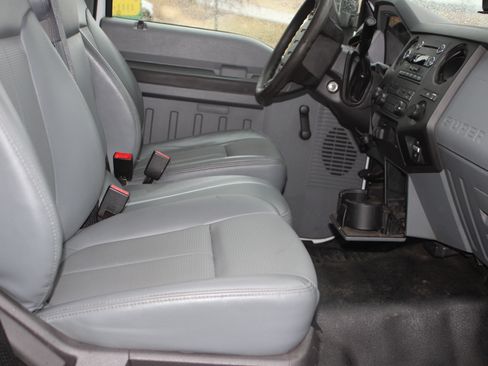 Used 2016 Ford F250 XL w/ XL Appearance Package image 12