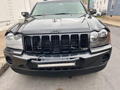 Used 2007 Jeep Grand Cherokee Laredo image 1