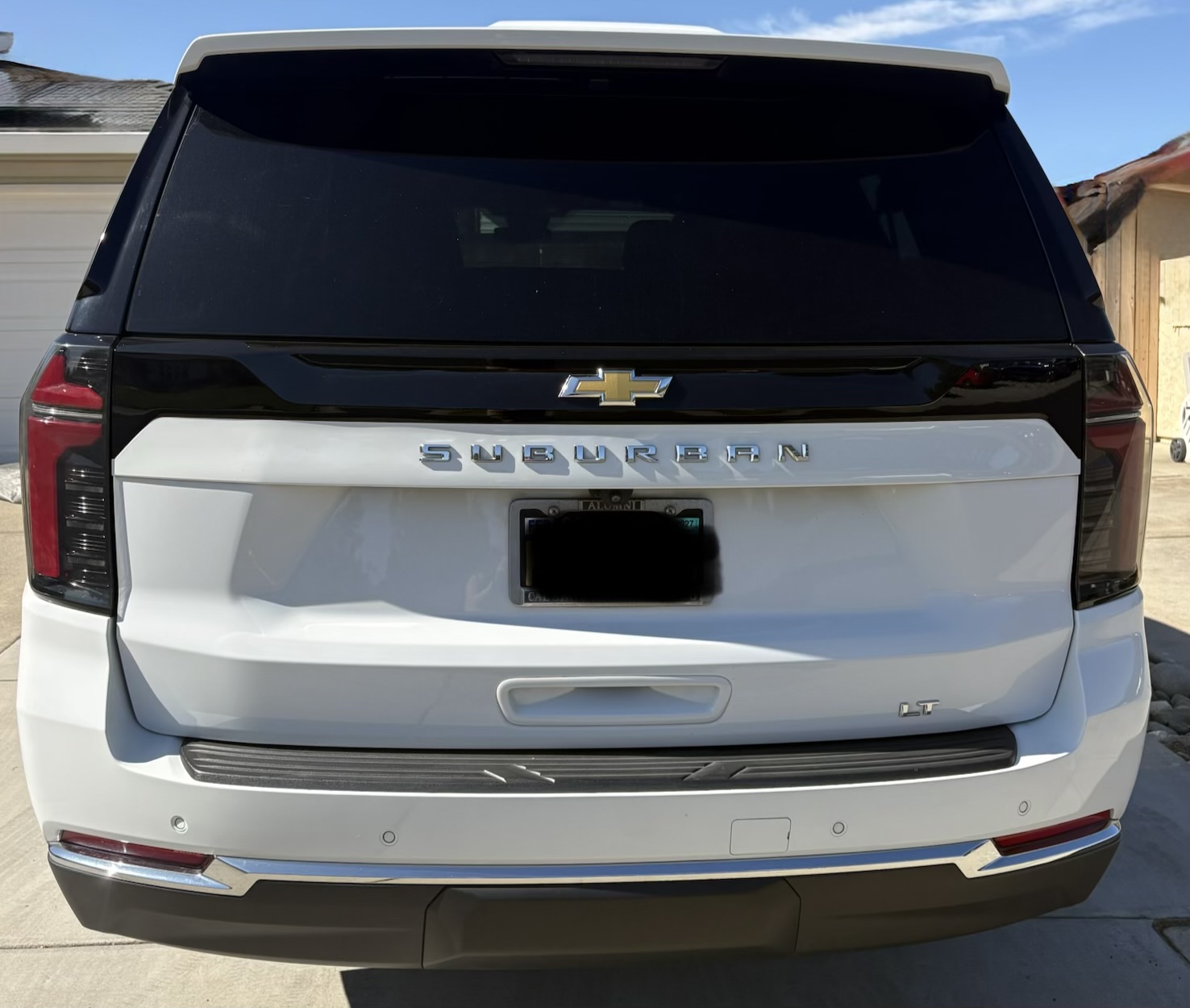 Used 2025 Chevrolet Suburban LT AWD/4WD image 4