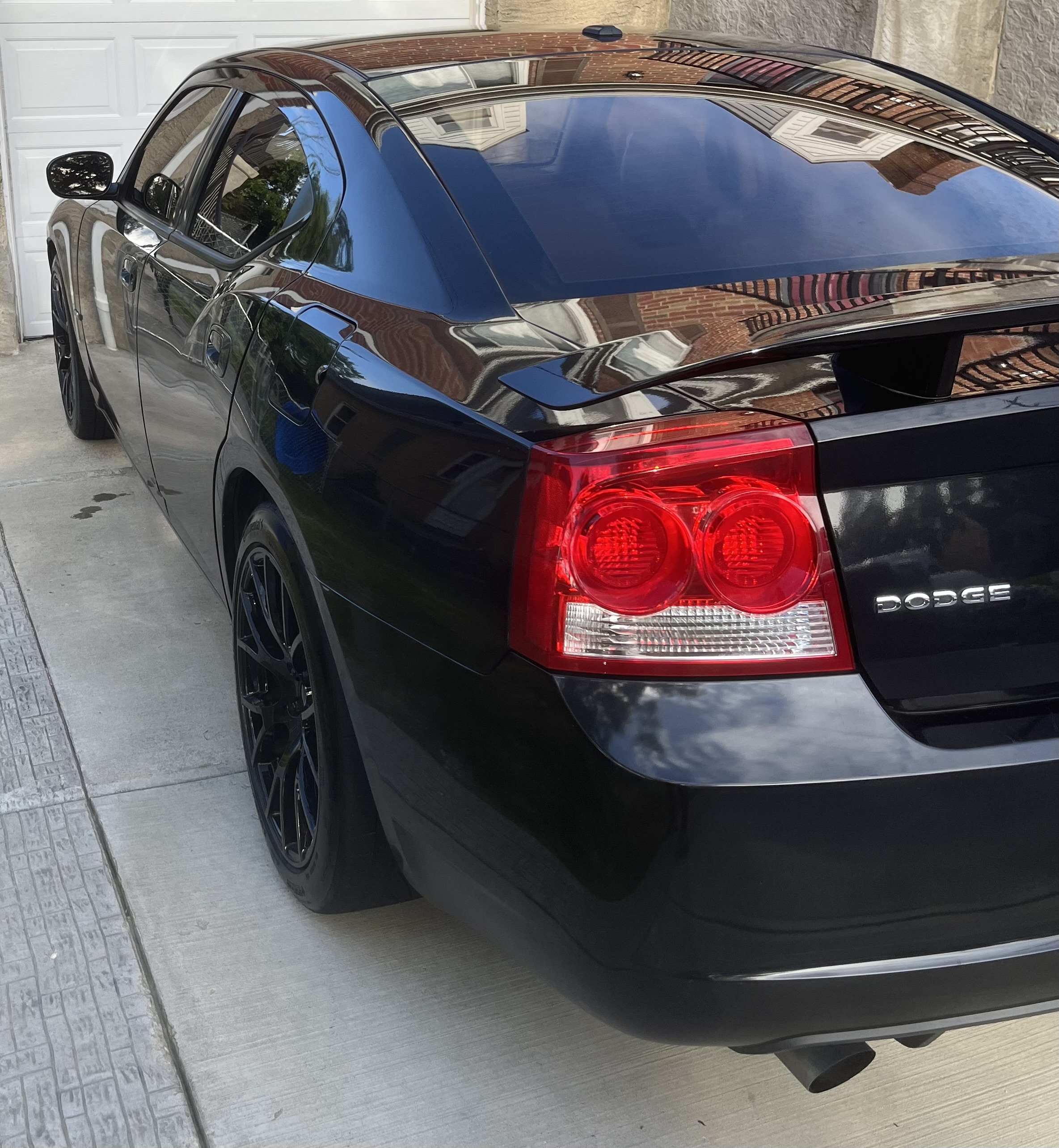 Used 2010 Dodge Charger SRT8 w/ SRT Option Group III RWD image 5