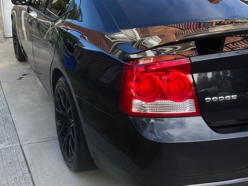 Used 2010 Dodge Charger SRT8 w/ SRT Option Group III RWD image 5