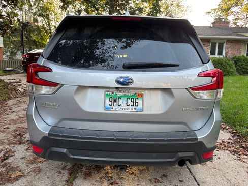 Used 2021 Subaru Forester Limited w/ Popular Package #3 AWD/4WD image 5