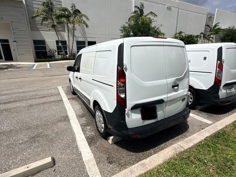 Used 2018 Ford Transit Connect XL image 10