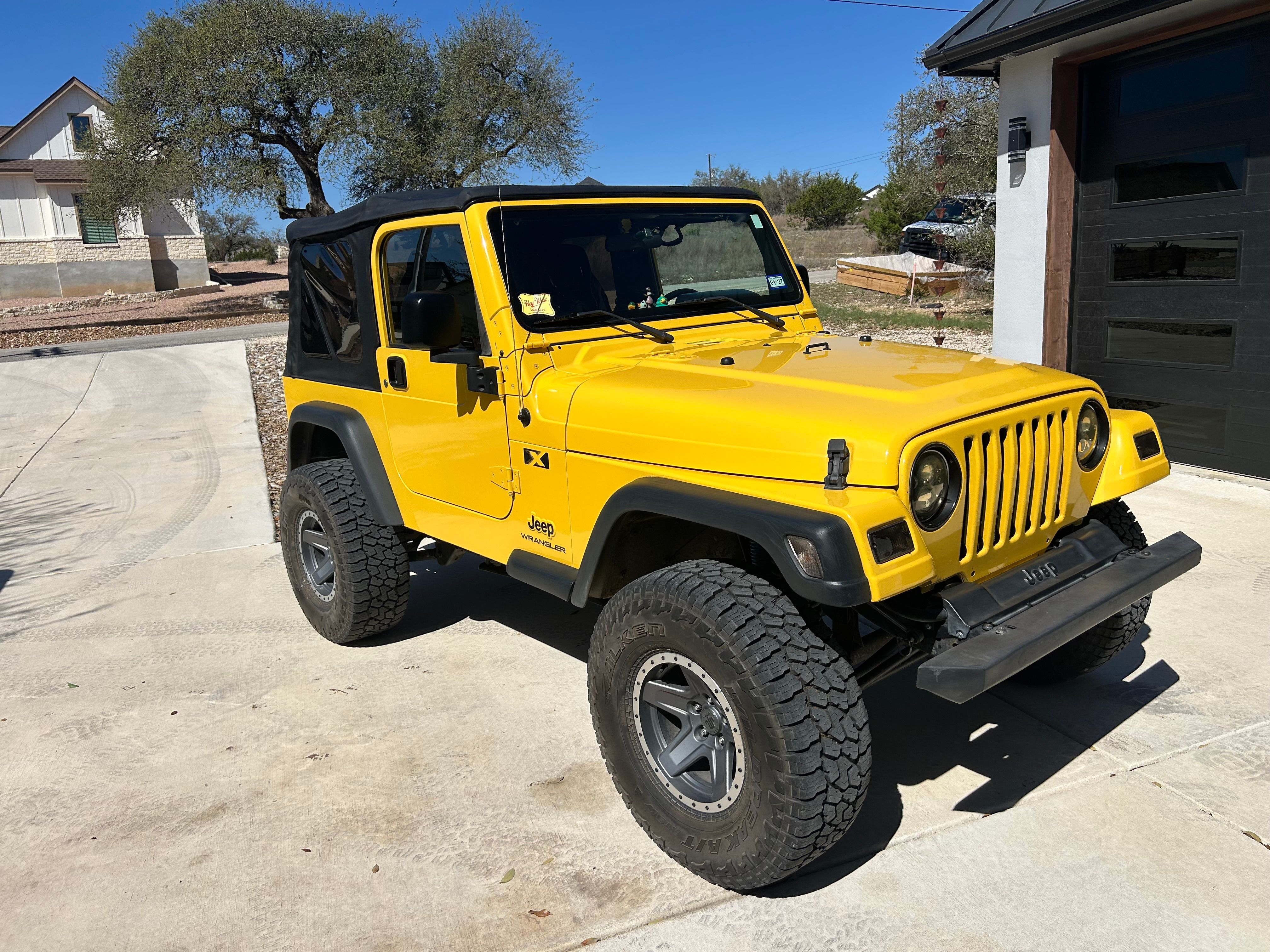 Used 2006 Jeep Wrangler X w/ Premium Audio Group AWD/4WD image 2