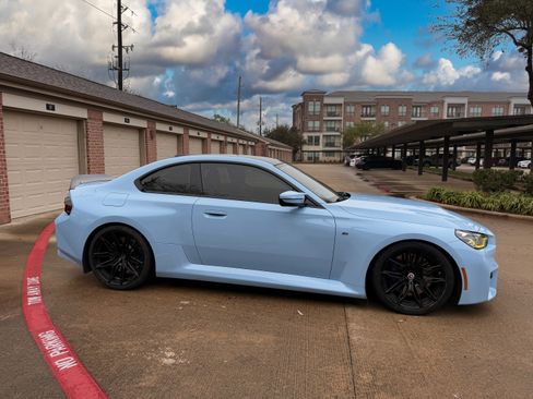 Used 2023 BMW M2 w/ Lighting Package image 6