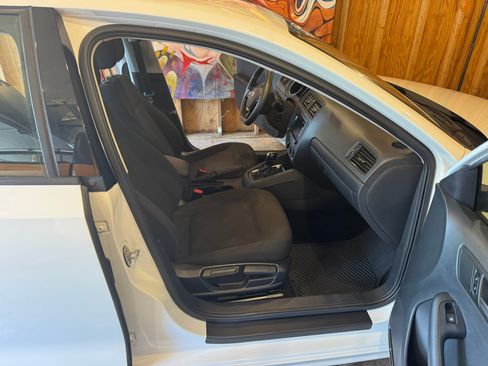 Used 2015 Volkswagen Jetta S w/ Welcome Package image 18