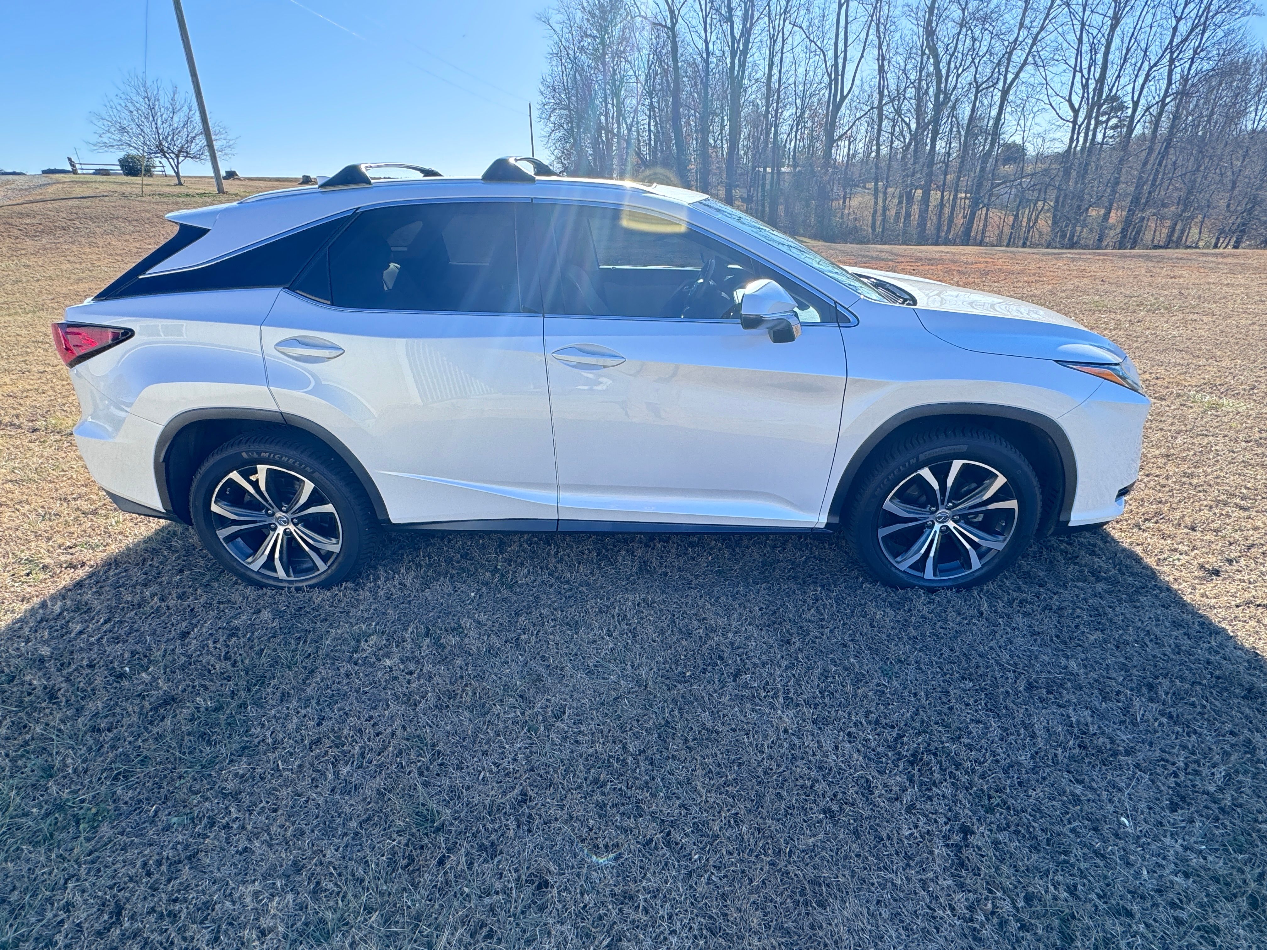 Used 2017 Lexus RX 350 FWD w/ Premium Package image 2