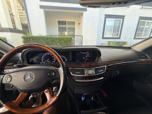 Used 2007 Mercedes-Benz S 550 image 16