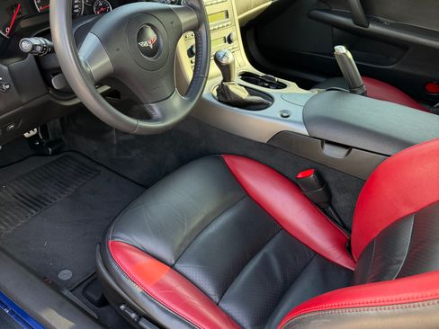 Used 2007 Chevrolet Corvette Z06 RWD image 12