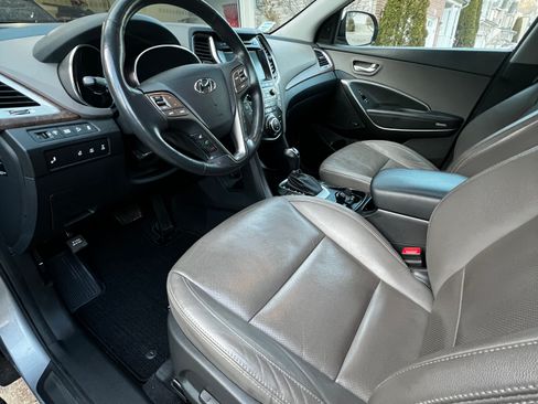 Used 2017 Hyundai Santa Fe Limited w/ Cargo Package image 8