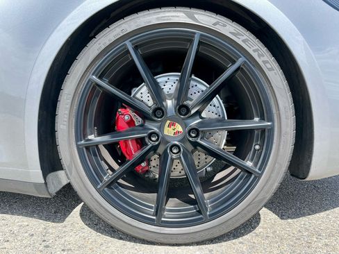 Used 2020 Porsche 911 Carrera S image 6