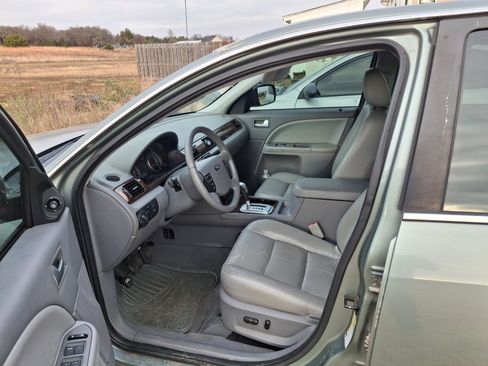 Used 2006 Ford Five Hundred SEL image 5