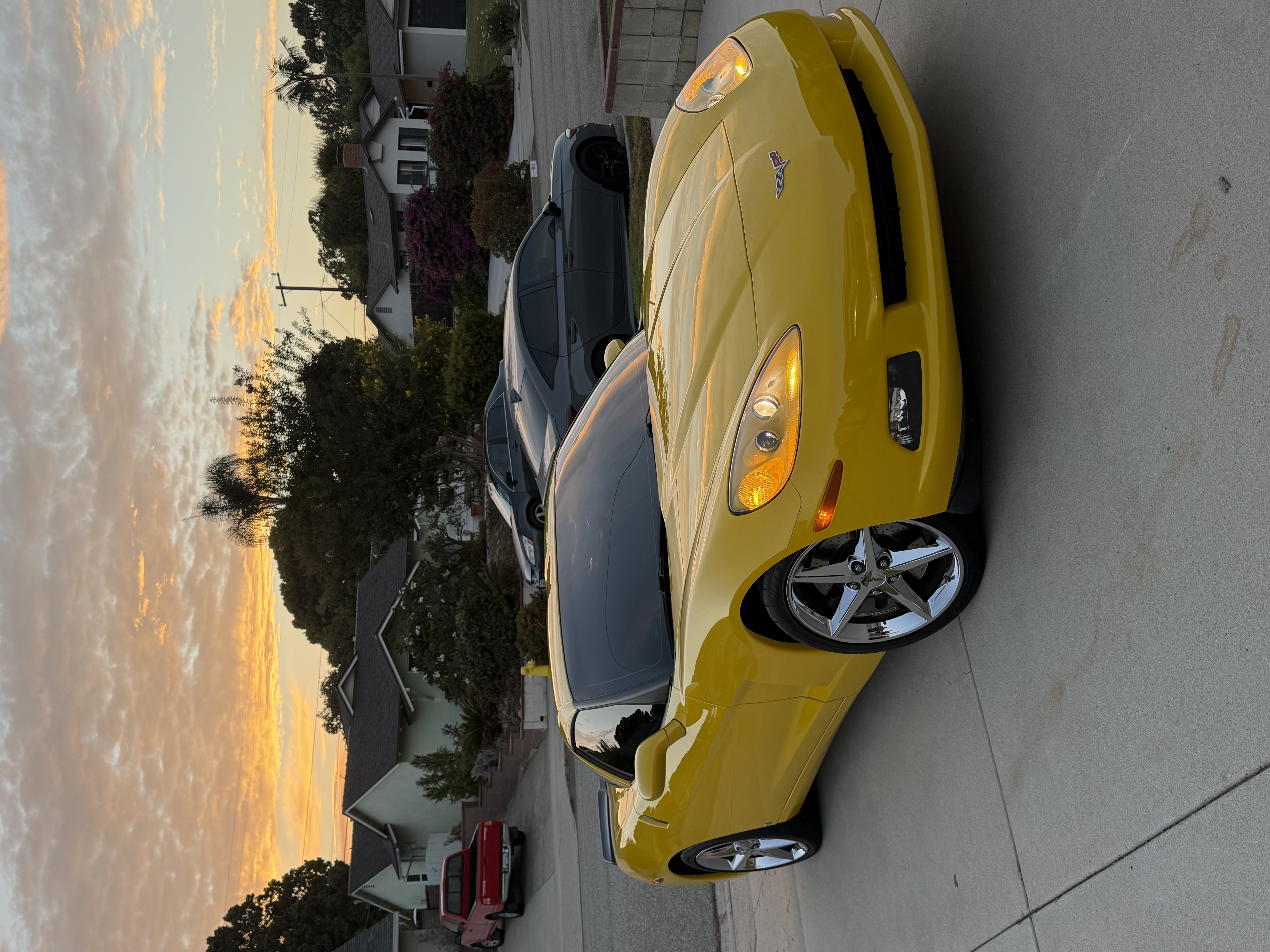 Used 2011 Chevrolet Corvette Coupe w/ Preferred Equipment Group RWD image 2
