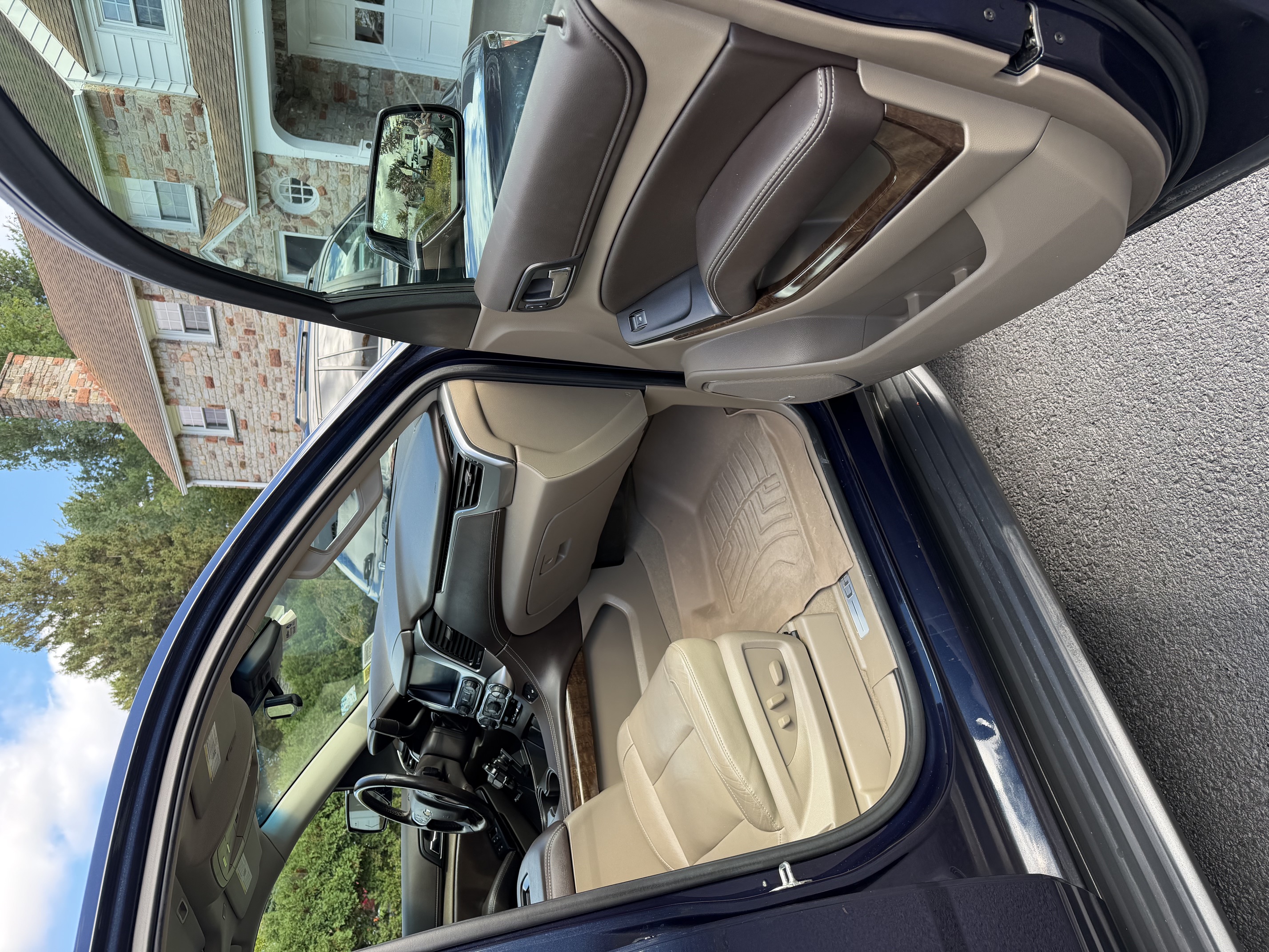 Used 2019 Chevrolet Tahoe LT AWD/4WD image 20