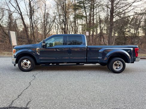 Used 2017 Ford F350 XLT image 10