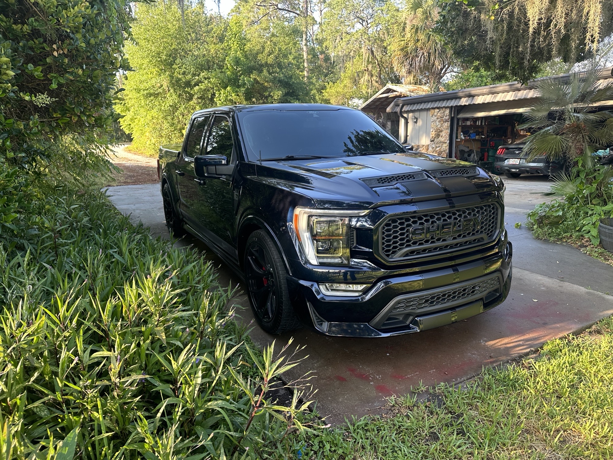 Used 2021 Ford F150 Lariat w/ Equipment Group 502A High AWD/4WD image 4