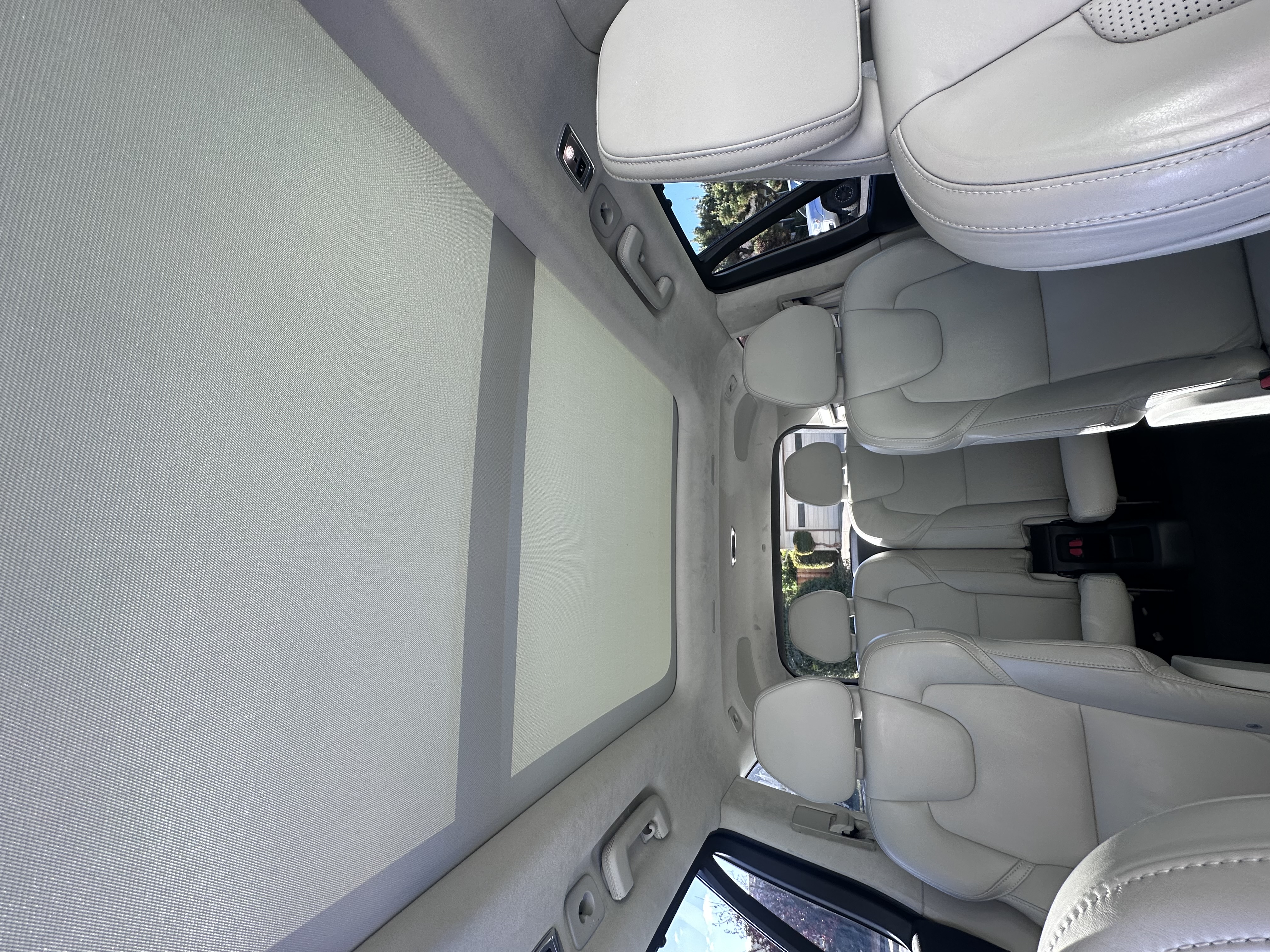 Used 2021 Volvo XC90 T8 Inscription w/ Lounge Package AWD/4WD image 14